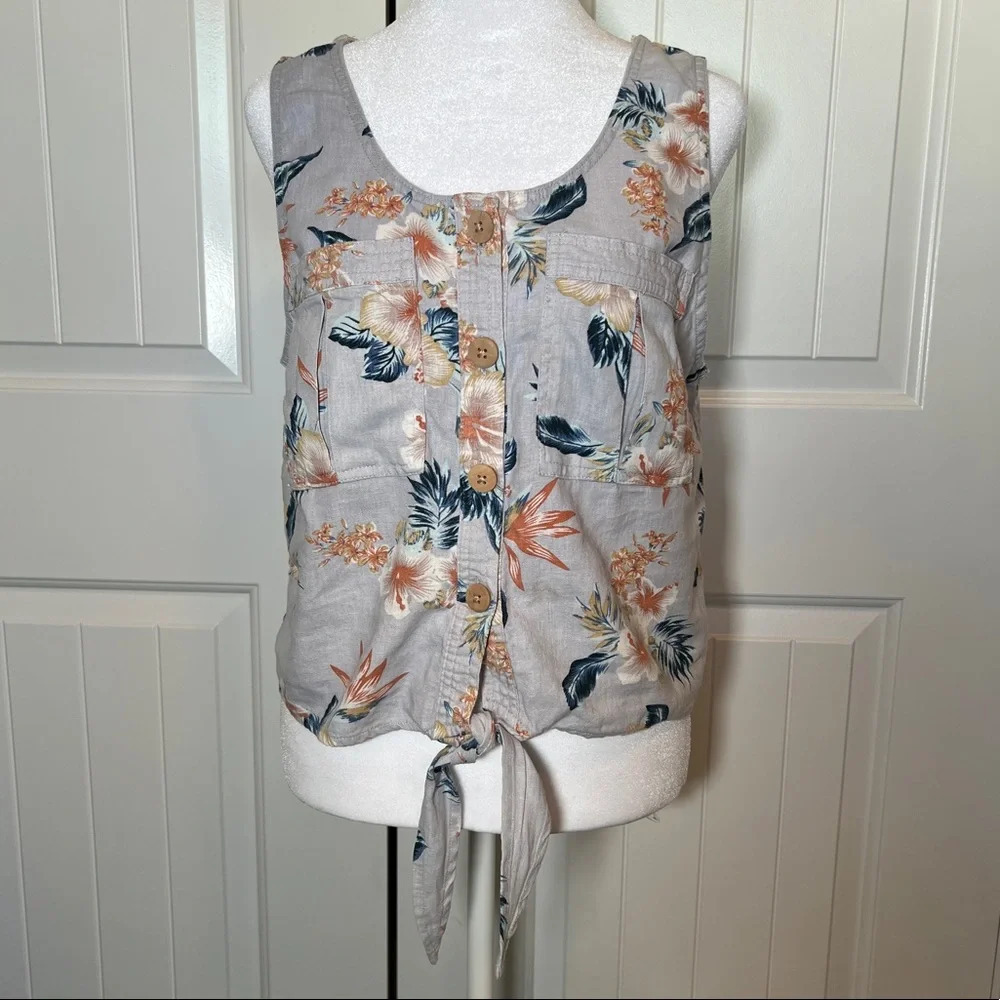 Vanilla Star Grey Tropical Print Button Down Tie Front Sleeveless top, Large